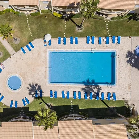 Riu - Close To Bars Shops And Restaurants דירה