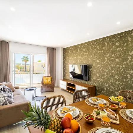 Riu - Close To Bars Shops And Restaurants Semesterbostad *