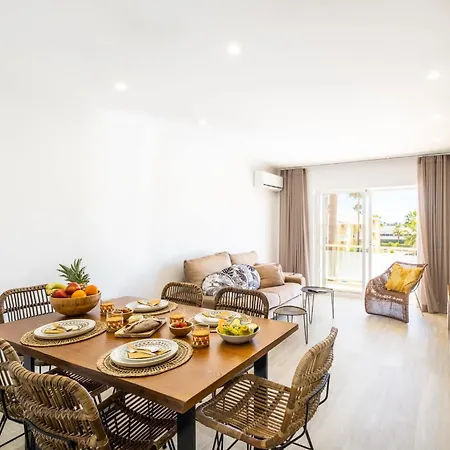 Riu - Close To Bars Shops And Restaurants Ferienhaus *