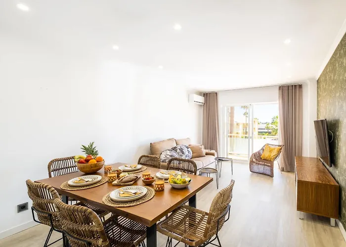 Riu - Close To Bars Shops And Restaurants Appartement *